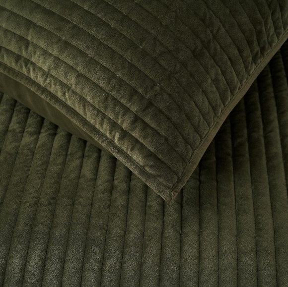 Queen Size Army Green Striped Velvet Quilted Coverlet Bedspread Shams Quilt Set - Picture 12 of 14